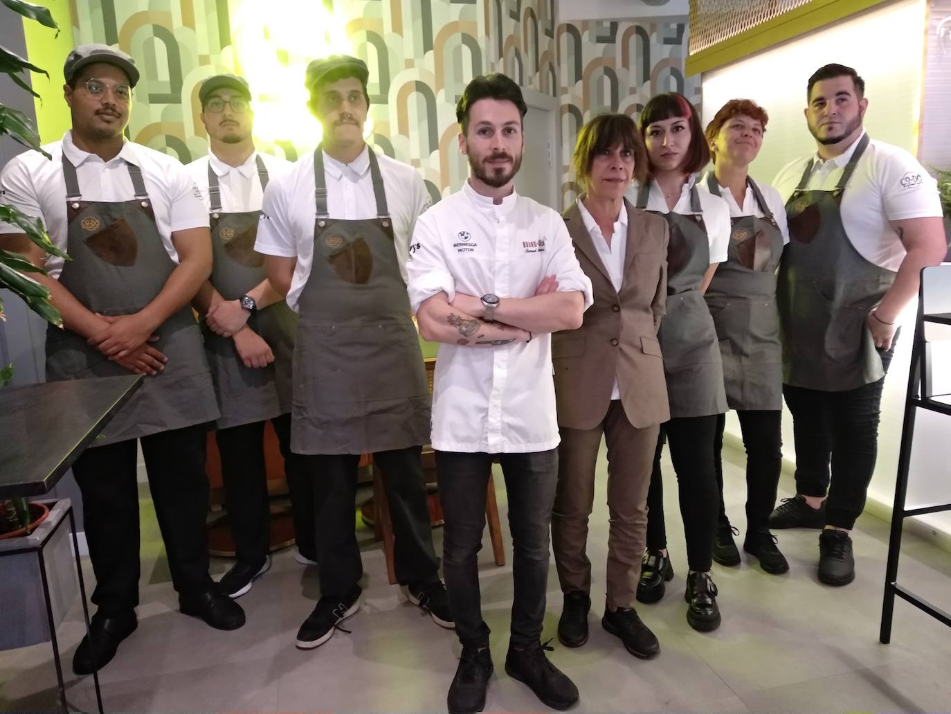 El chef berciano Samuel Naveira abre las puertas de CO-DO en la callle del Reloj de Ponferrada