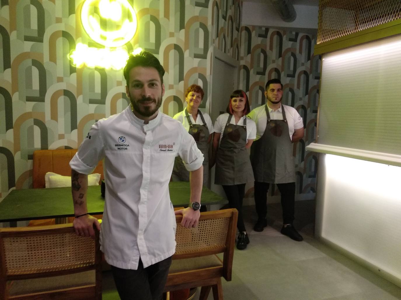 El chef berciano Samuel Naveira abre las puertas de CO-DO en la callle del Reloj de Ponferrada