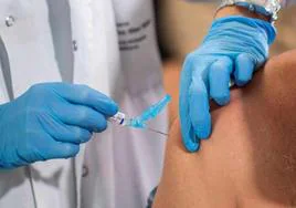 Castilla y León destina 10 millones para adquirir 780.500 vacunas para la campaña de la gripe