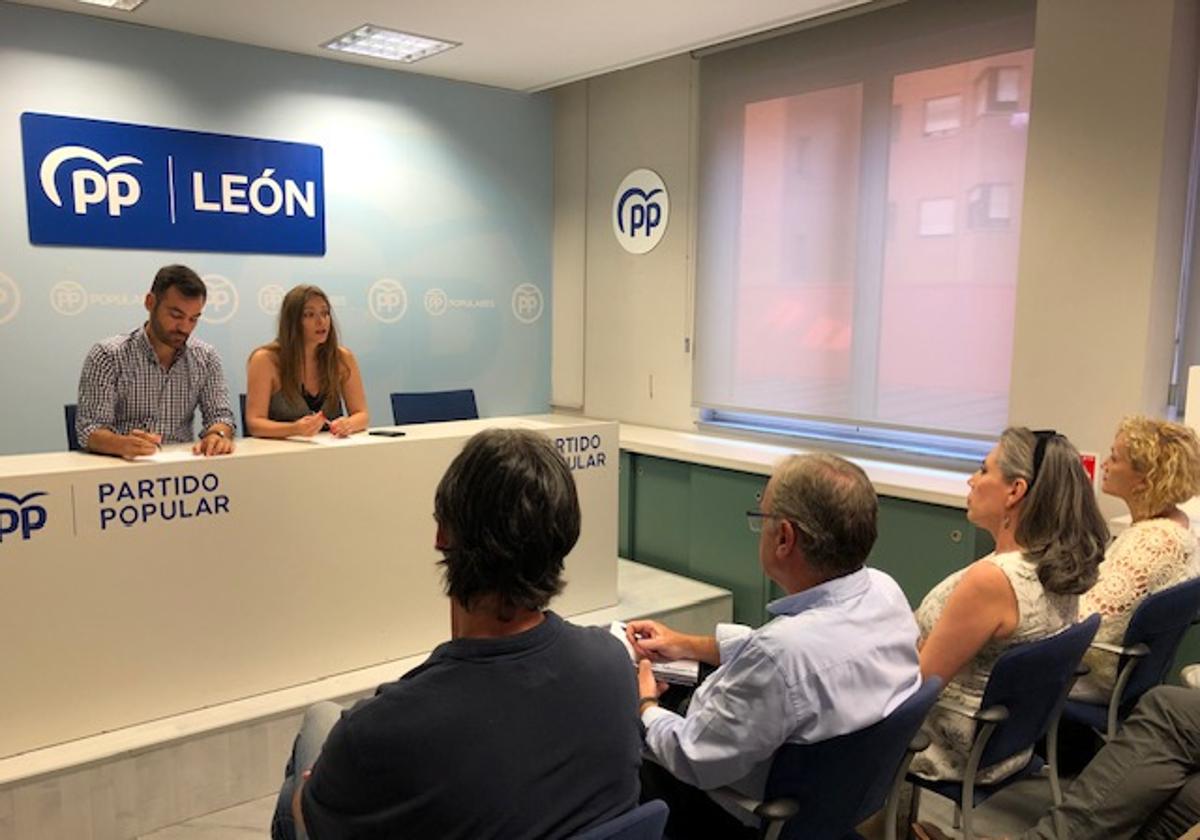 David Fernández y Ester Muñoz presidieron el Comité de Campaña.