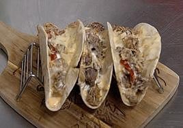 Imagen del taco cobito, listo para servir.