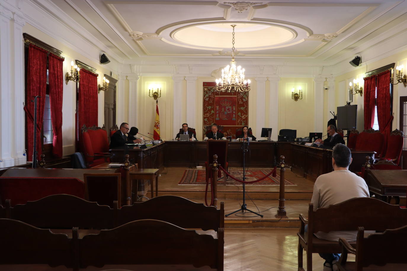 Juicio por estafa en León