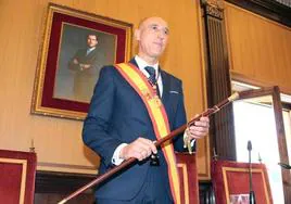 José Antonio Diez tomó posesión como el alcalde en julio de 2019.