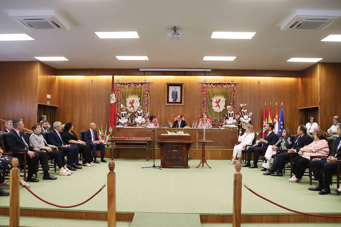 Pleno de constitución del Ayuntamiento de León