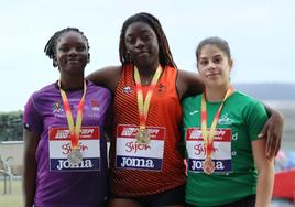 Más de una veintena de medallas para participantes de la ULE Sprint Atletismo.