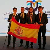 El orgullo de la educación leonesa brilla en Emiratos Árabes