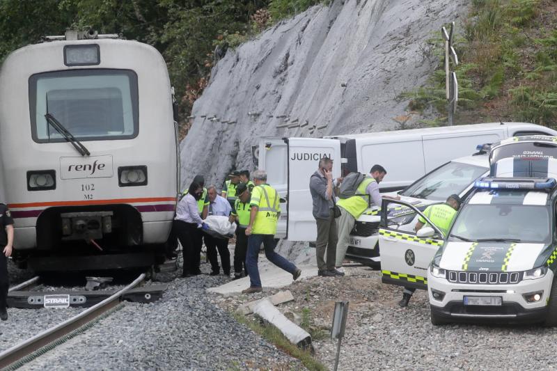 Un tren arrolla un turismo en Lugo