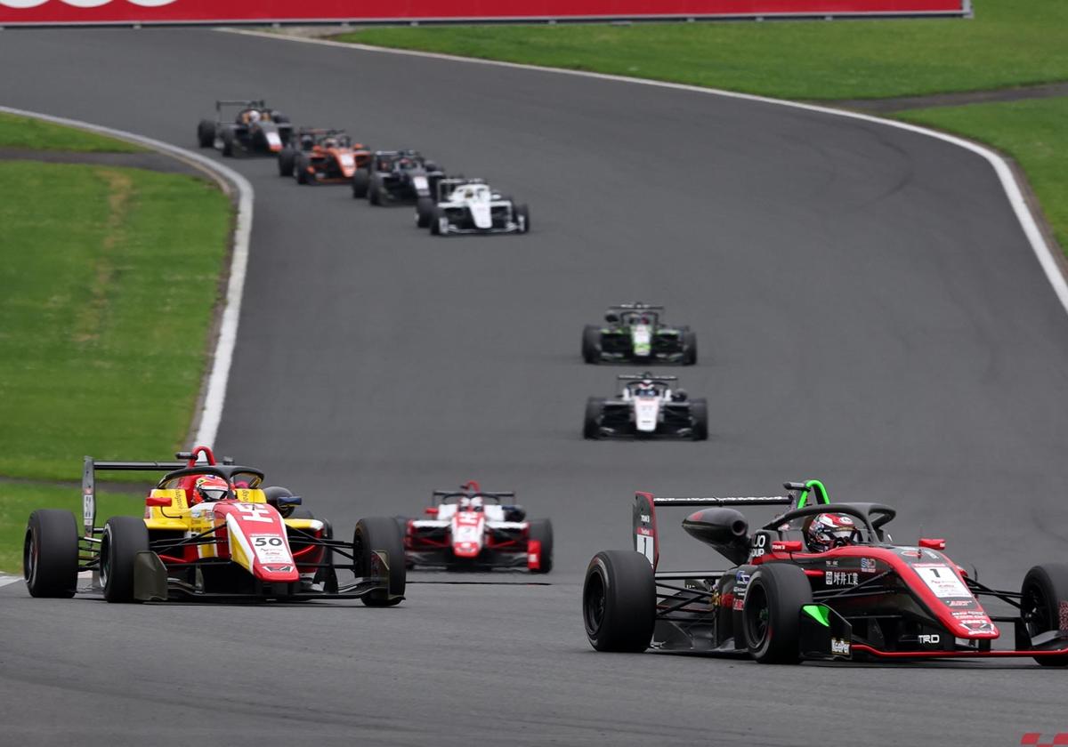 Imagen de una de las carreras del fin de semana en el circuito de Fuji.