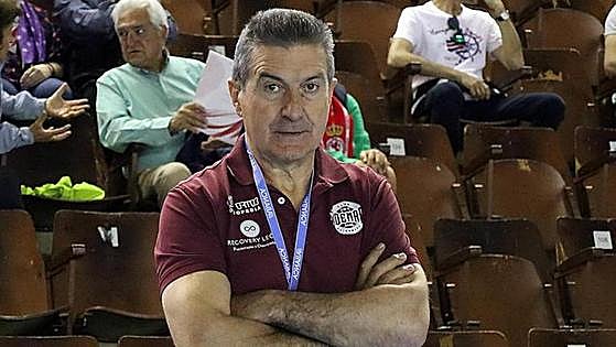 Manolo Cadenas realizará labores de tecnificación en el Abanca Ademar cuando reciba el alta médica