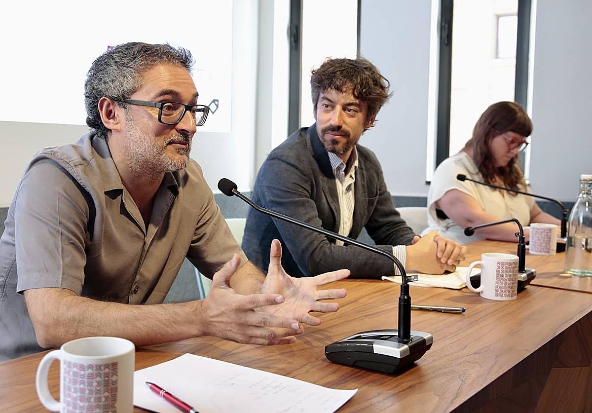 Alfredo Puente, Pablo López Presa y Ana Andrés en la presentación de la nueva convocatoria.