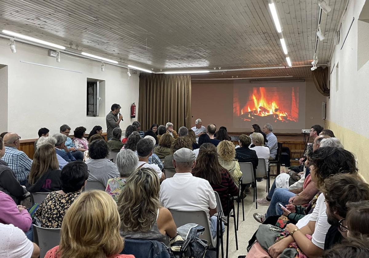 Gran asistencia de público en una de las actividades del festival.