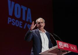 El expresidente del Gobierno, José Luis Rodríguez Zapatero, participa en el acto central de campaña del Partido Socialista de León.