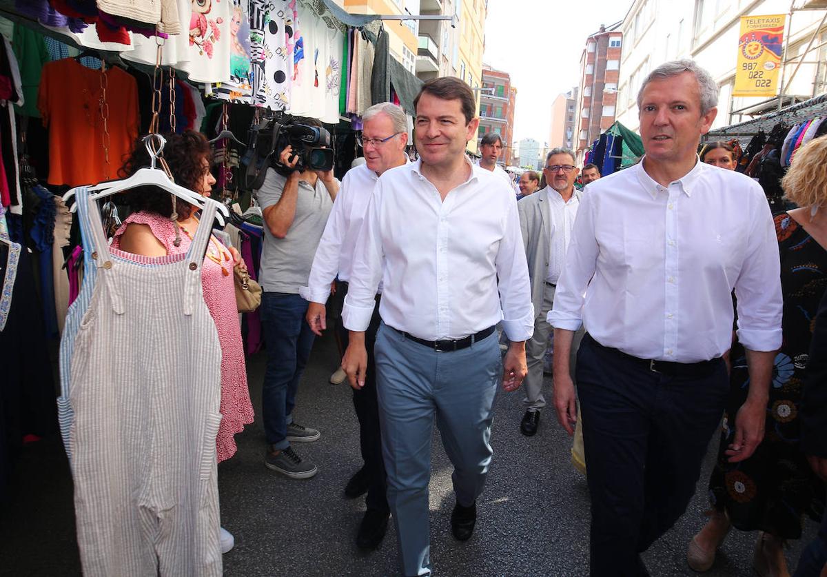 Los presidentes de Castilla y León, Alfonso Fernández Mañueco y su homólogo en Galicia, Alfonso Rueda han protagonizado un acto de campaña en Ponferrada