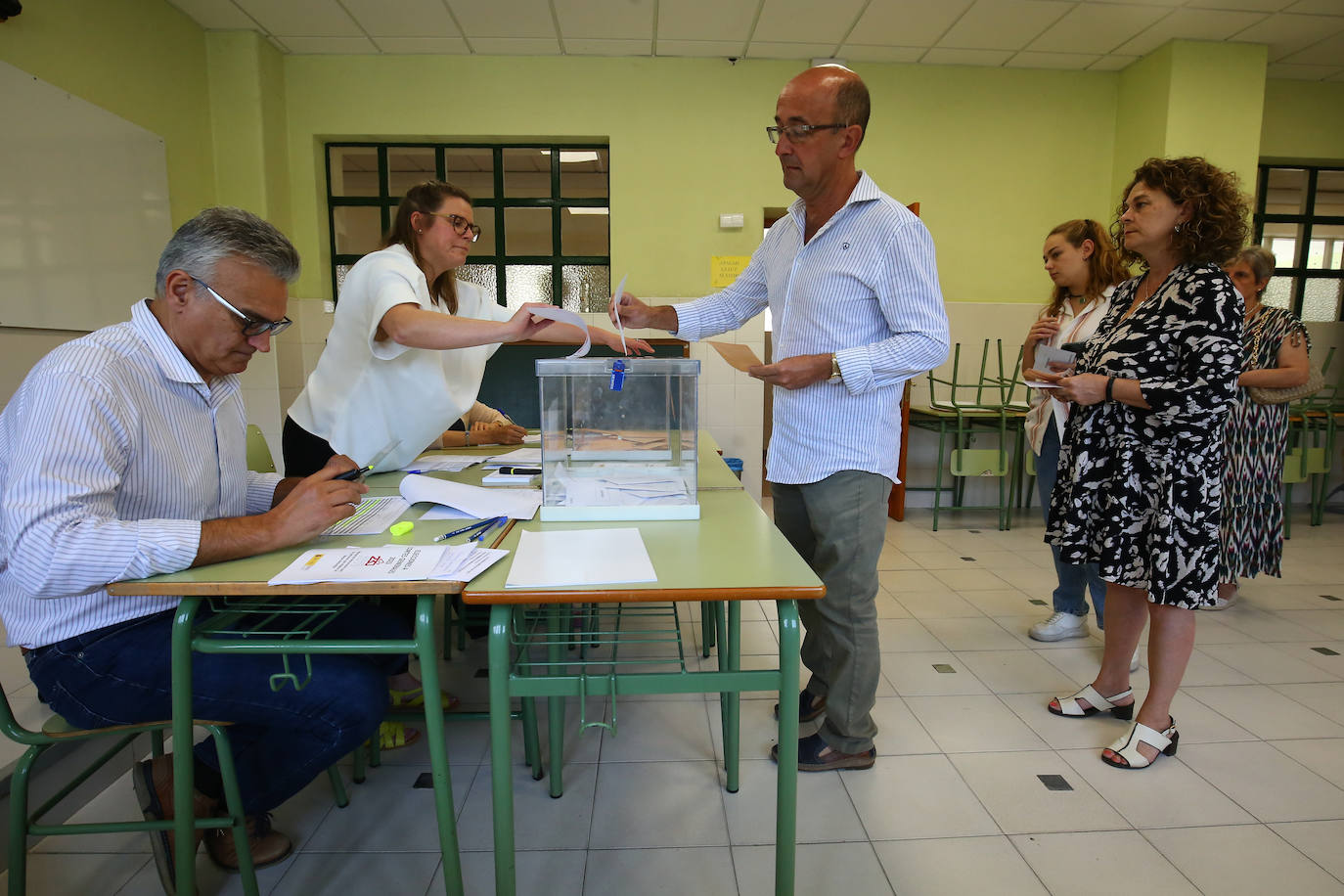 Votaciones a las Cortes Generales en los colegios electorales de Ponferrada