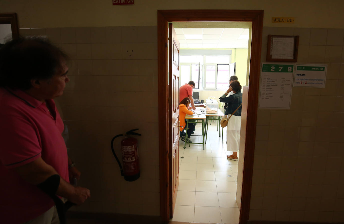 Votaciones a las Cortes Generales en los colegios electorales de Ponferrada