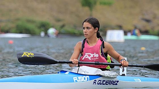 Los leoneses Alejandro y Ángela Gutiérrez suben al podio en el Campeonato Nacional de piragüismo