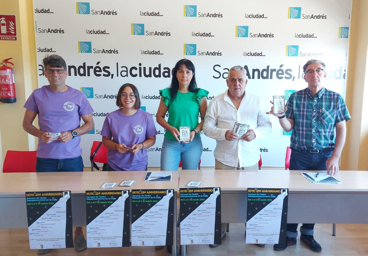 Presentación de la 25 edición de la Semana de Teatro Intergeneracional en la Calle.