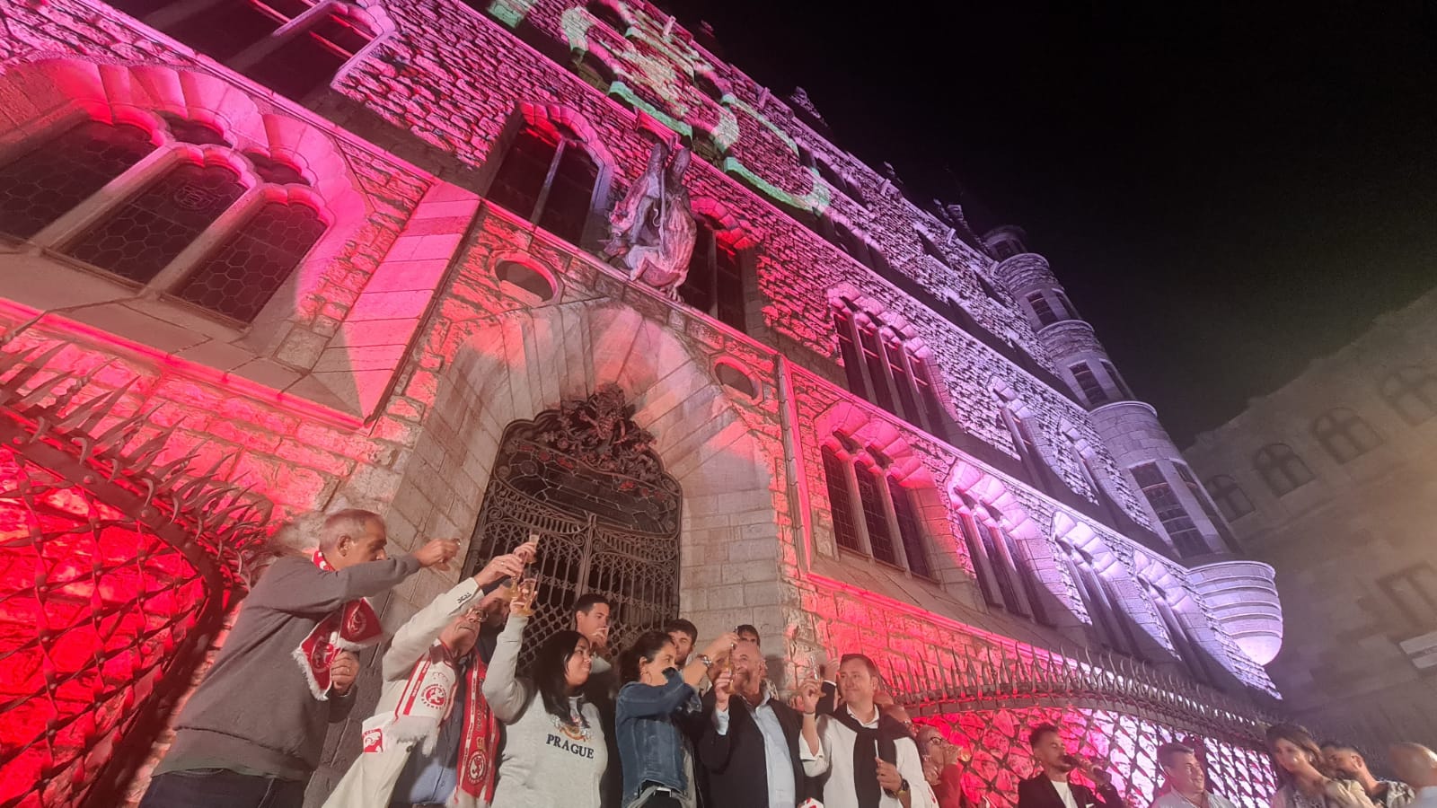 La Cultural sopla las velas