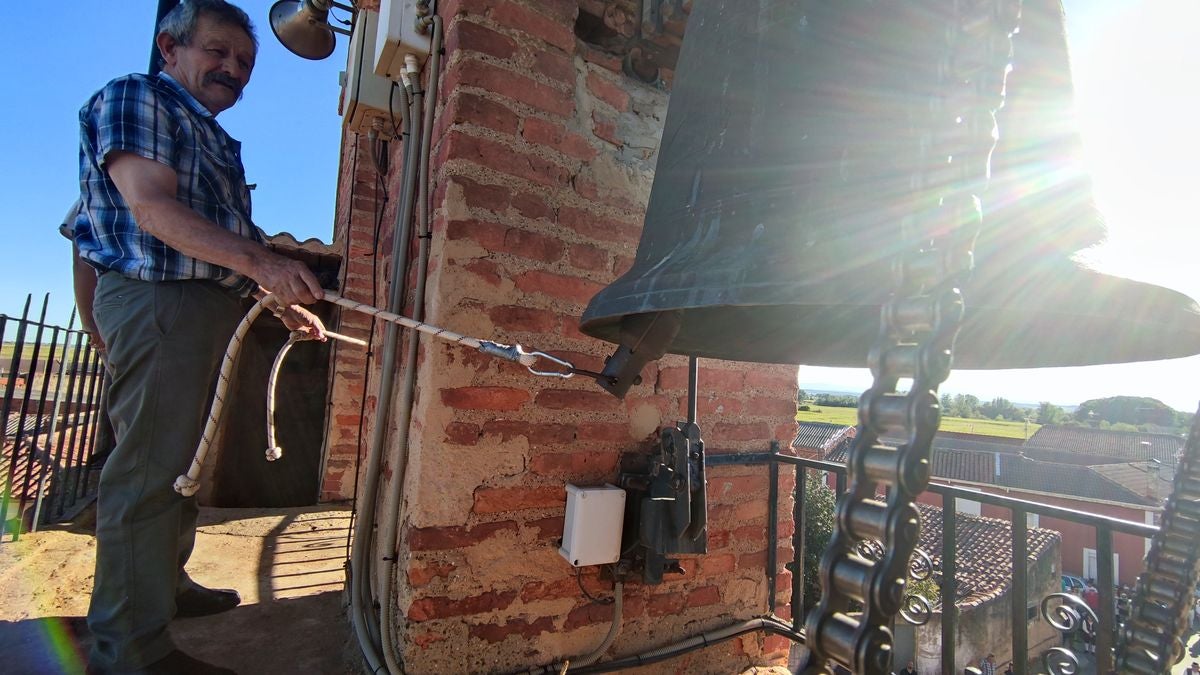 Encuentro de campaneros en Villavante