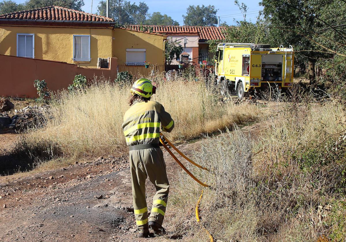 Imagen de archivo de un incendio en la provincia de León.