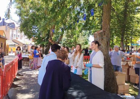 Imagen secundaria 1 - El Día de Asturias en Valencia de Don Juan se acerca al medio siglo de vida