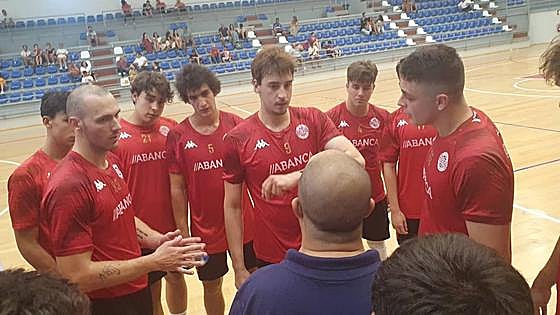 Derrota del Ademar en su primer amistoso de pretemporada