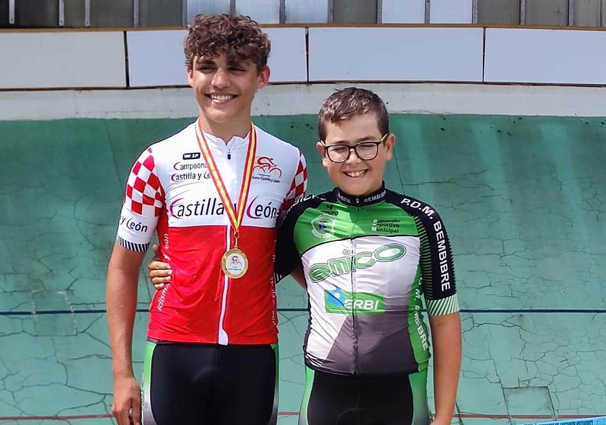 Los ciclistas Álvaro Barros y Diego Redondo.
