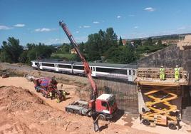 Obra de Adif en la N-120 entre San Justo de la Vega y Astorga.