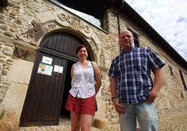 La gerente del Banco de Tierras, Beatriz Anievas junto al director técnico de Alimentos de Calidad del Bierzo, Pablo Linares.