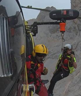 Imagen secundaria 2 - Auxilian a una montañera herida en Picos de Europa