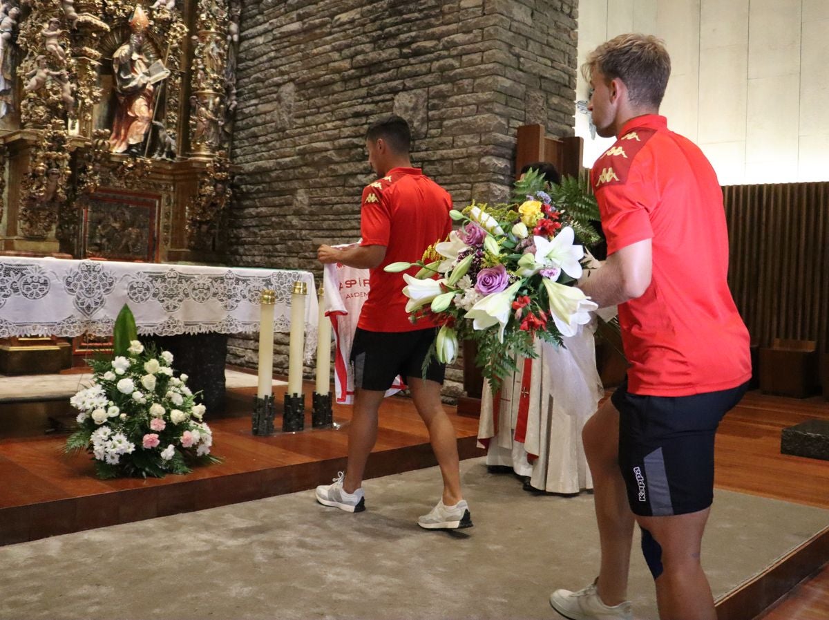 La Cultural realiza su tradicional ofrenda a La Virgen del Camino
