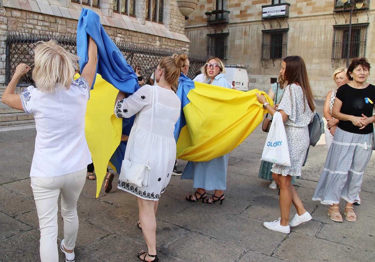 Concentración en Botines por el día de la independencia de Ucrania.