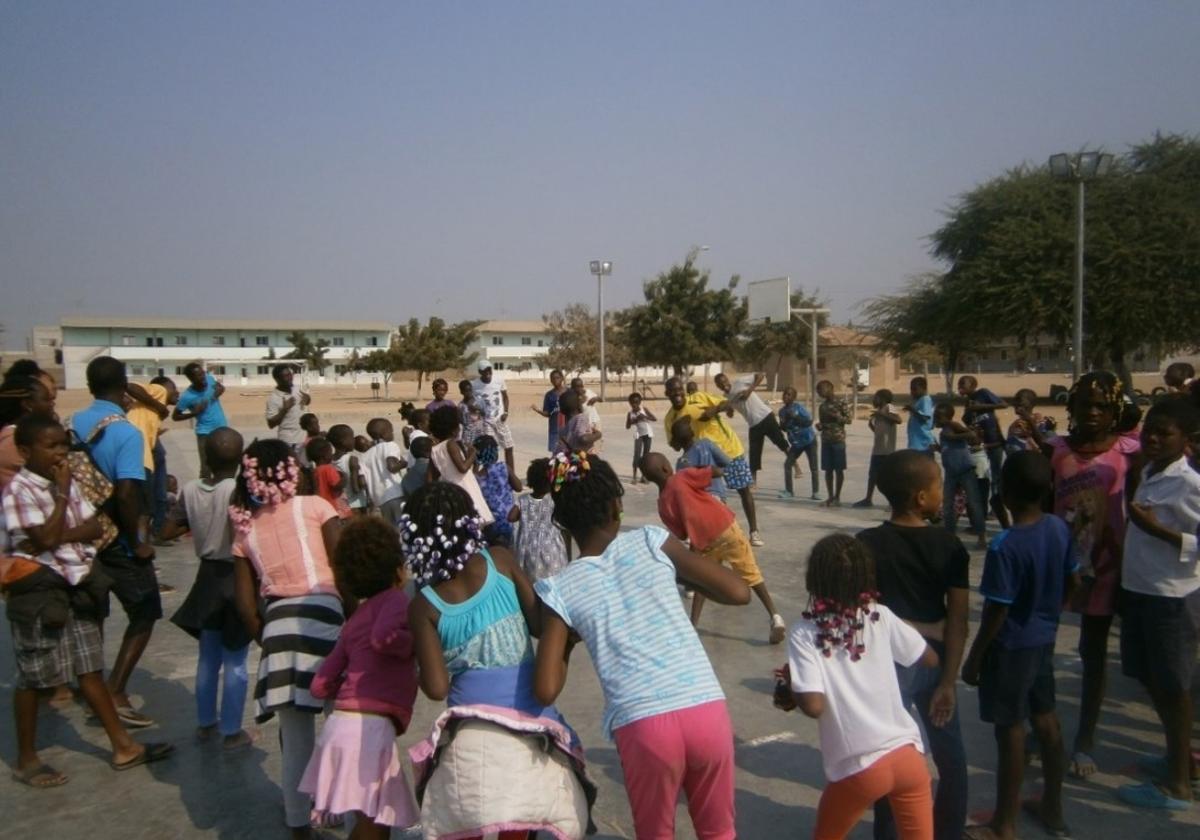 El Centro Juvenil Don Bosco aúna deporte y solidaridad 'Patinando por Angola'