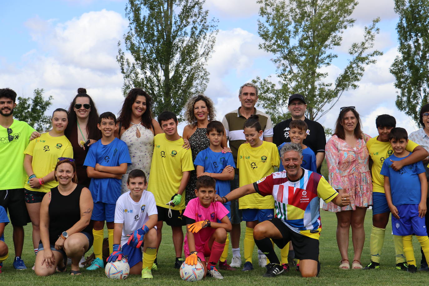 Partido solidario en Santovenia de la Valdoncina