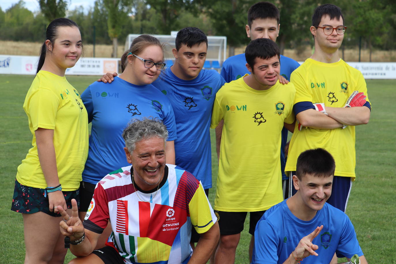 Partido solidario en Santovenia de la Valdoncina