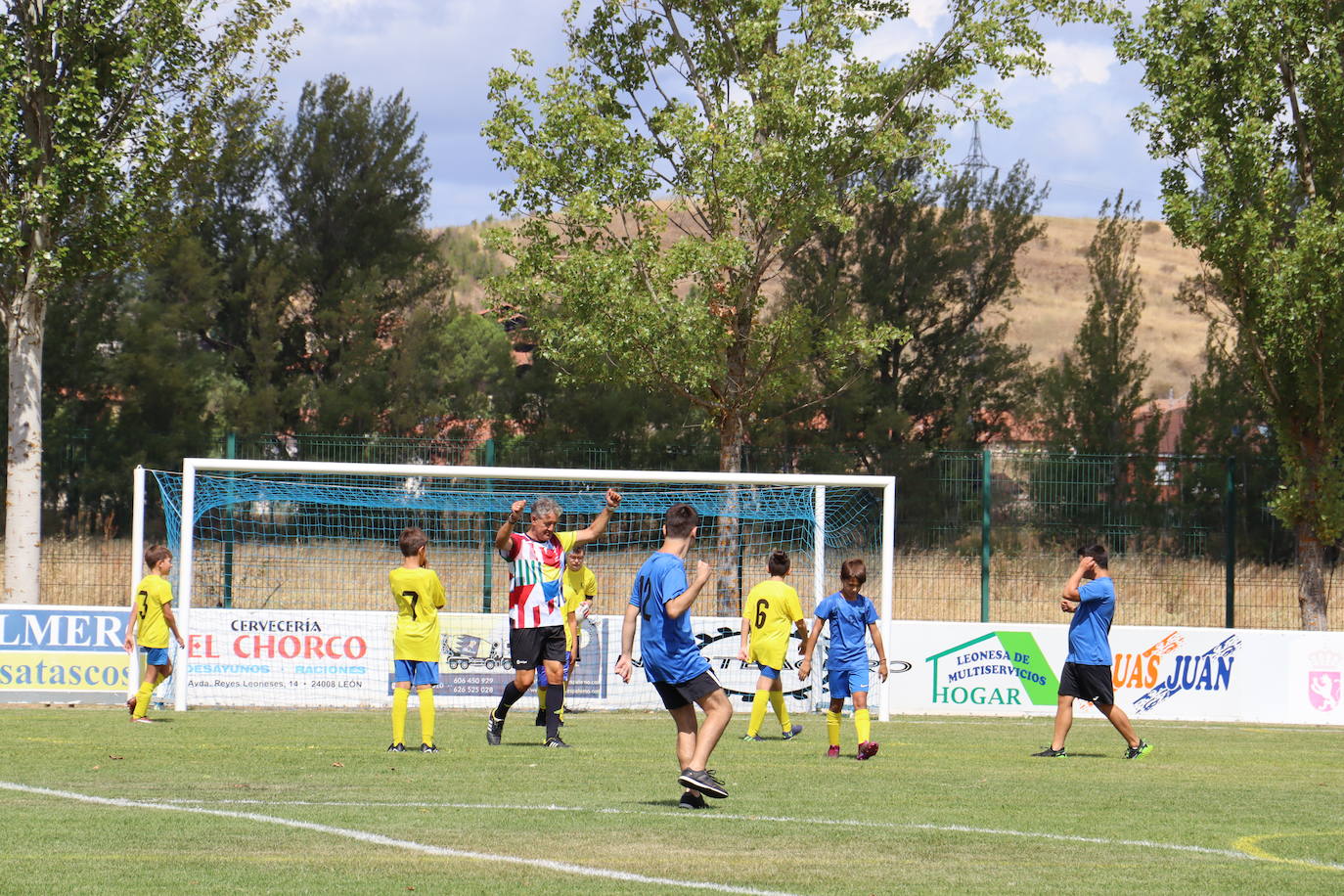 Partido solidario en Santovenia de la Valdoncina