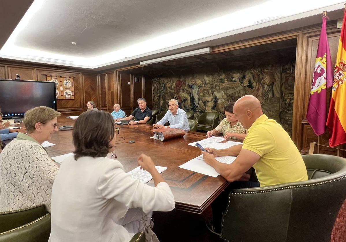 Junta de gobierno local del nuevo equipo de José Antonio Diez.