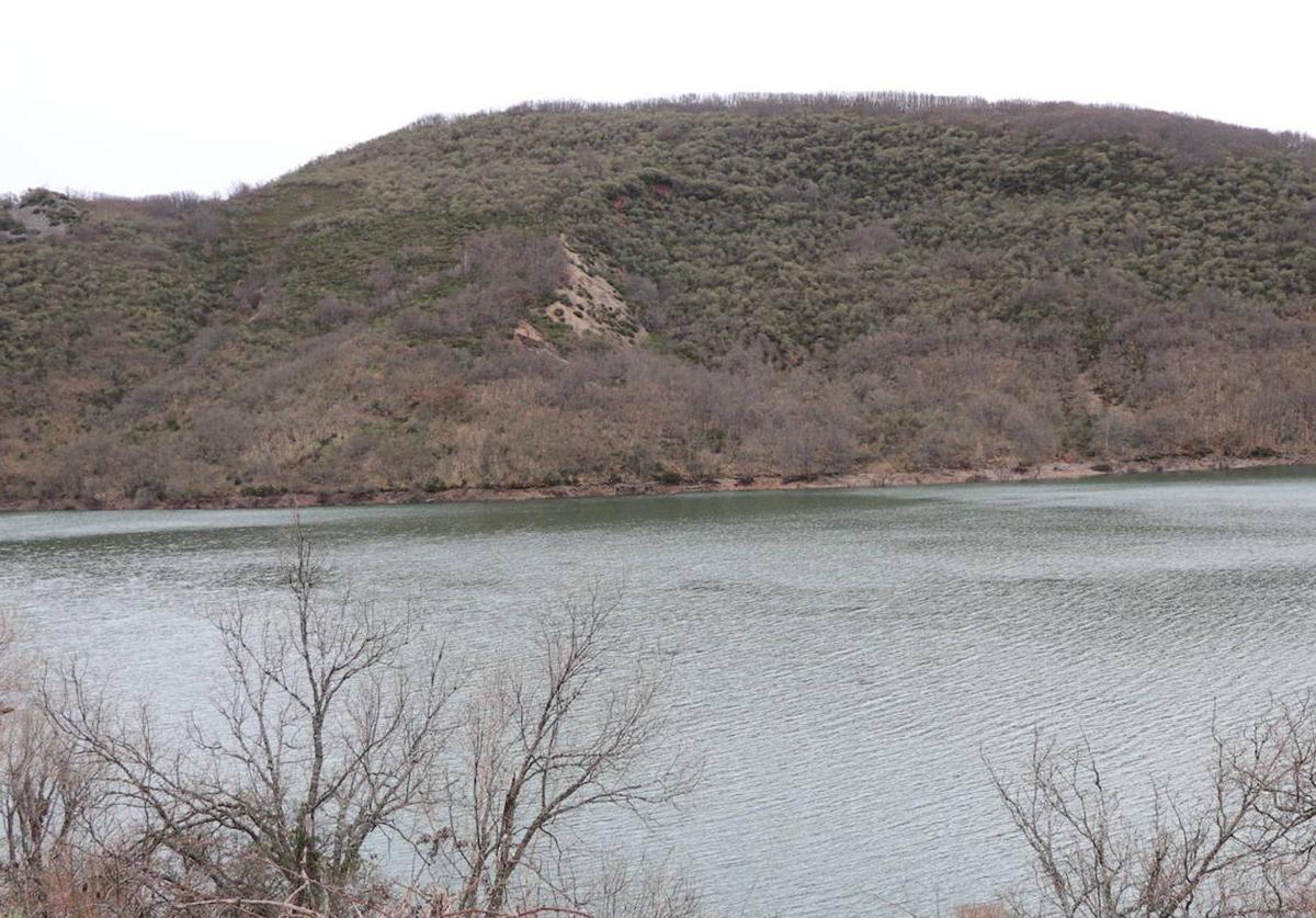 Imagen de archivo del embalse de Barrio de Luna.