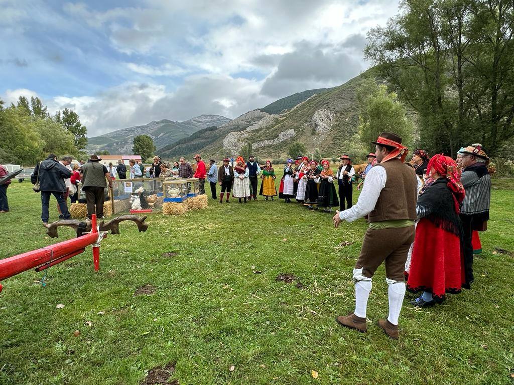 Feria del Cristo en Valdelugueros