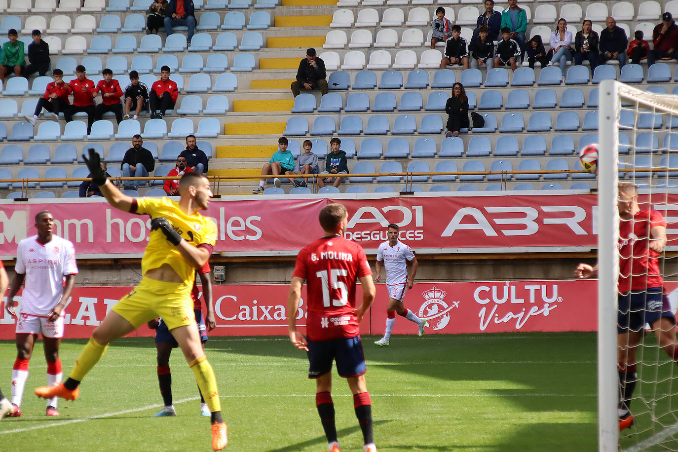 Las mejores imágenes del Cultural - Osasuna Promesas