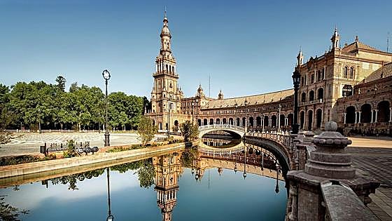 Viaja a Sevilla en el puente de diciembre con Agencia Las Tabas Cultura y Ocio