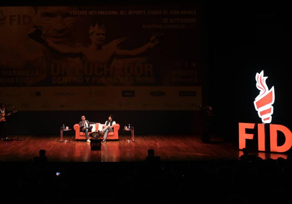 Sergio Maravilla Martínez, en el escenario del Auditorio.