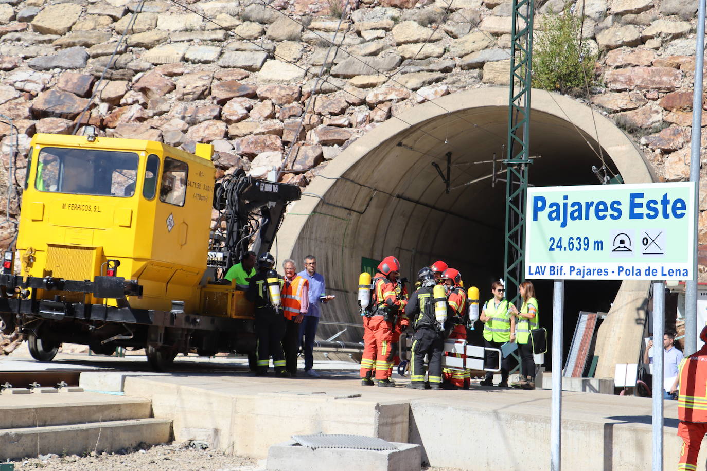 Simulacro de emergencia en la Variante de Pajares