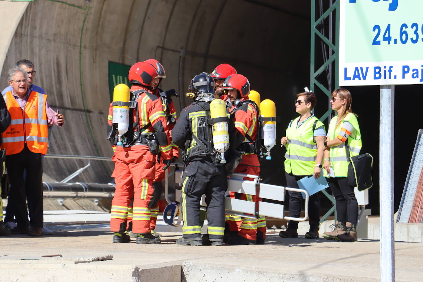 Simulacro de emergencia en la Variante de Pajares