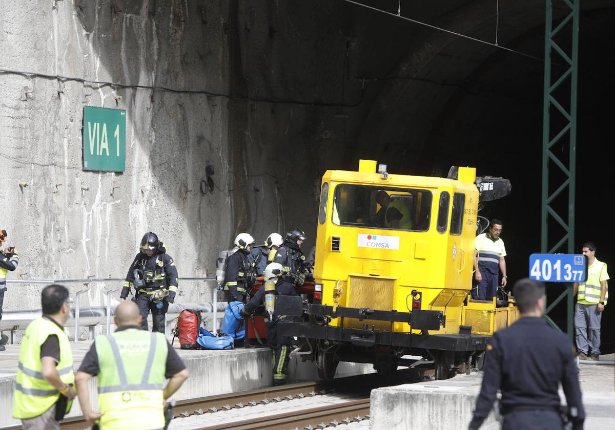 Simulacro de evacuación en la variante de Pajares