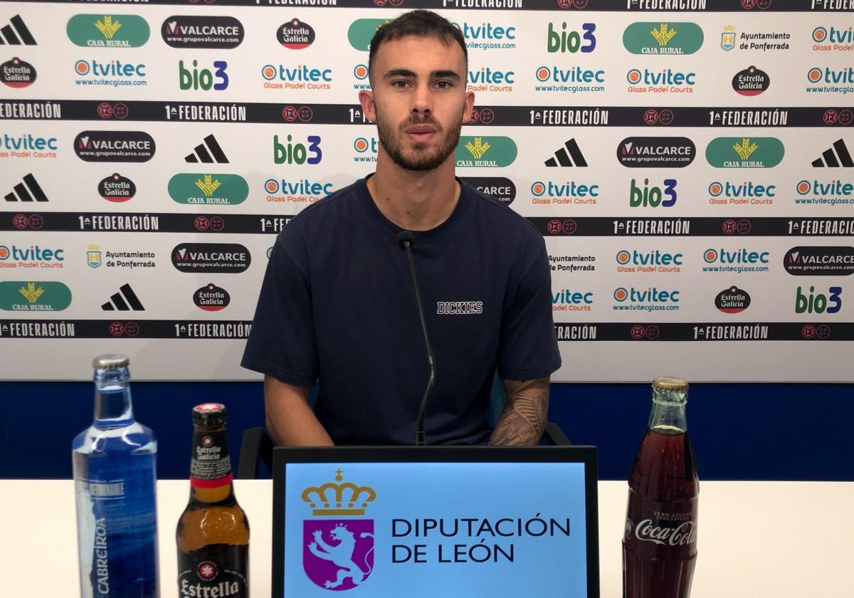 Toni Leal, en sala de prensa de El Toralín.