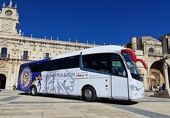 Presentación del autobús del Olímpico de León.