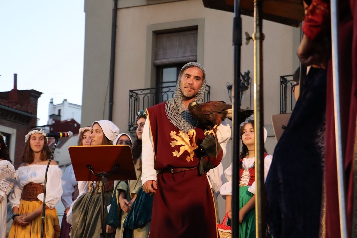 Doncellas como tributo