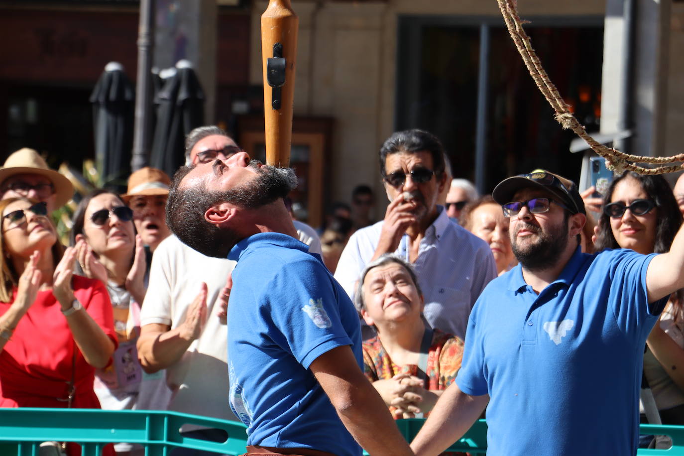 Desfile de pendones en León