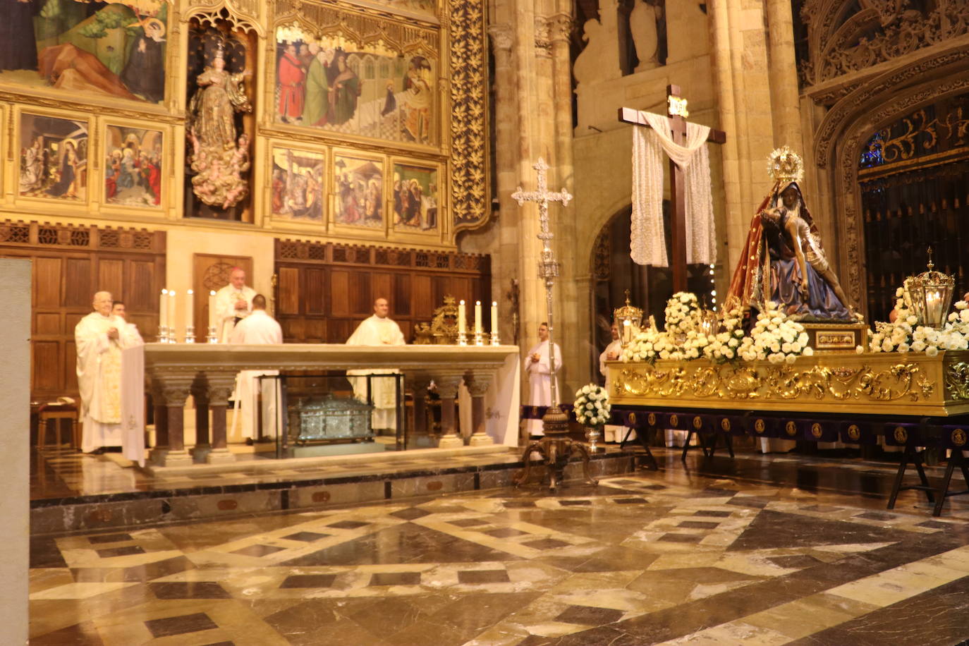 Coronación canónica de la Virgen del Mercado